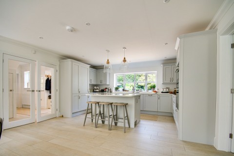 Click the photo for more details of Sky End Lane, Hordle, Lymington, SO41