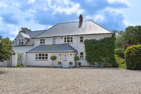Click the photo for more details of Sky End Lane, Hordle, Lymington, SO41