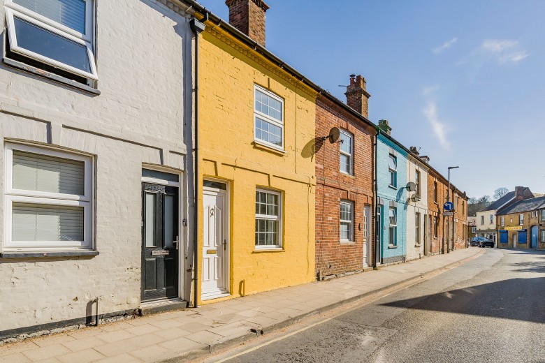 Click the photo for more details of Station Road, Castle Cary, Somerset