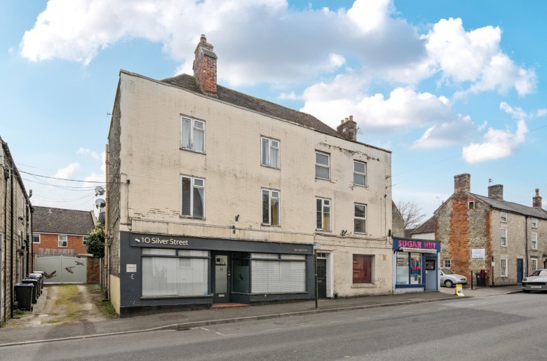 Click the photo for more details of Silver Street, Warminster, Wiltshire