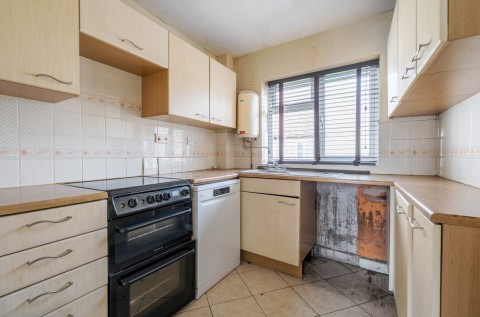 Click the photo for more details of Silver Street, Warminster, Wiltshire