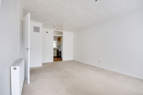 Click the photo for more details of Little Dene Copse, Pennington, Lymington, SO41