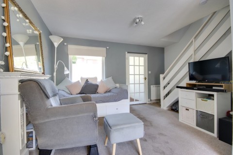 Click the photo for more details of Bankview, Lymington, SO41