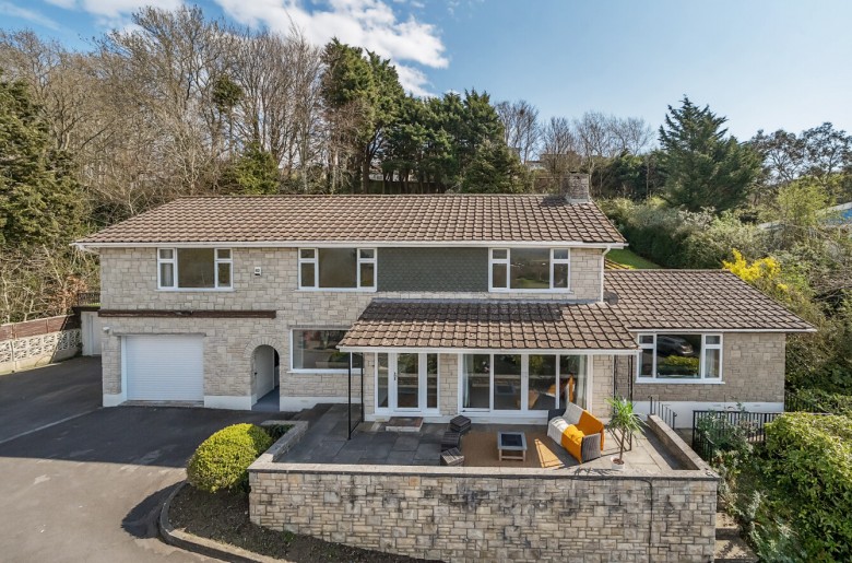 Click the photo for more details of Hamlyn Road, Glastonbury, Somerset