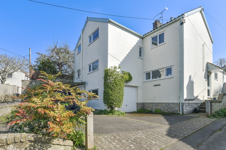 Click the photo for more details of Combe Batch, Wedmore, Somerset