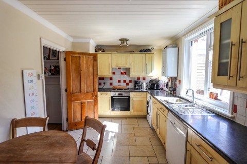 Click the photo for more details of Harold Terrace, Battle, East Sussex