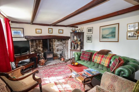 Click the photo for more details of Hastings Road, Battle, East Sussex