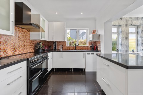 Click the photo for more details of Oakhurst Road, Battle, East Sussex