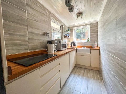 Click the photo for more details of Broad Oak, Rye, East Sussex