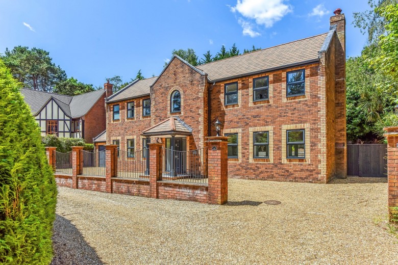 Click the photo for more details of Davids Lane, Ringwood, BH24