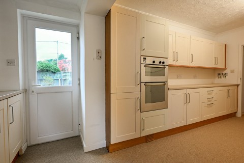 Click the photo for more details of Sandy Lane, St Ives, Ringwood, BH24