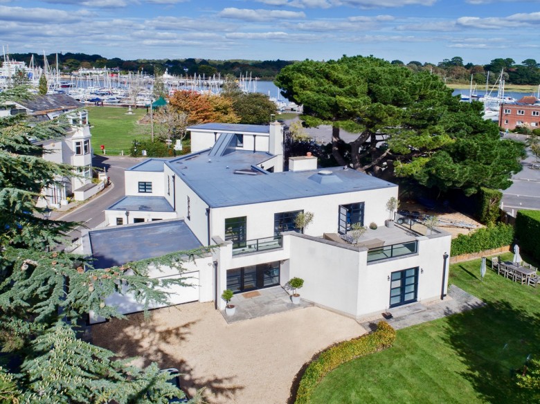 Click the photo for more details of Kings Saltern Road, Lymington, SO41