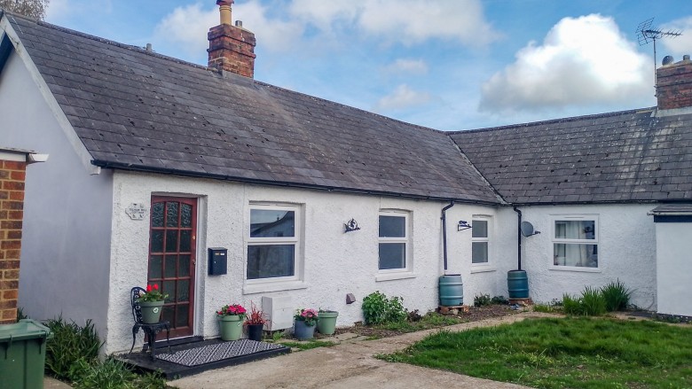 Click the photo for more details of Hastings Road, Battle, East Sussex