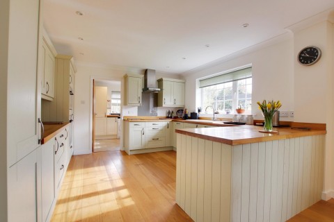 Click the photo for more details of Armstrong Close, Brockenhurst, SO42