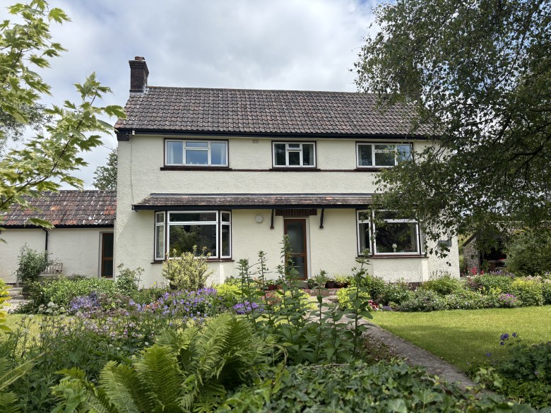 Click the photo for more details of Nr Wells