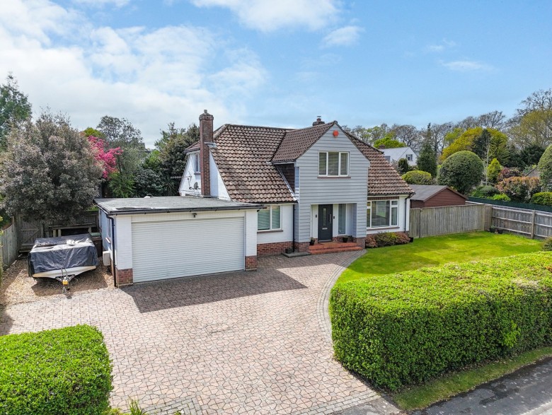 Click the photo for more details of Ravenscourt Road, Lymington, SO41