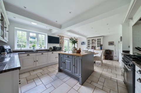 Click the photo for more details of Mayflower Close, Lymington, SO41