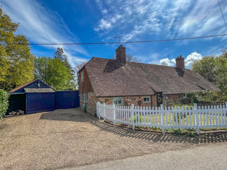 Click the photo for more details of Sedlescombe, East Sussex