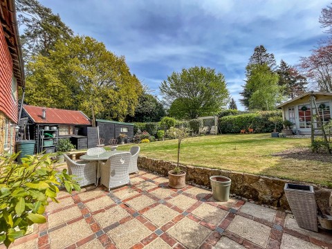 Click the photo for more details of Sedlescombe, East Sussex