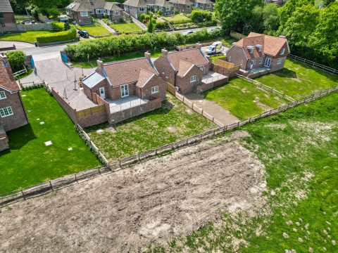 Click the photo for more details of Broad Oak, Heathfield, East Sussex