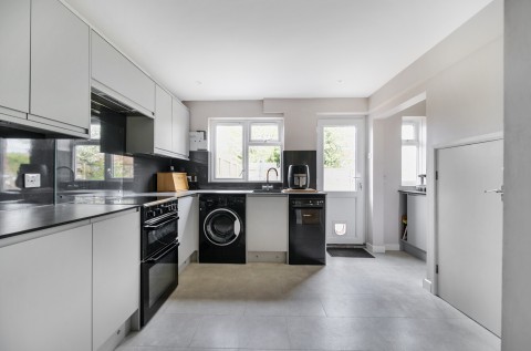 Click the photo for more details of Alcock Crest, Warminster, Wiltshire