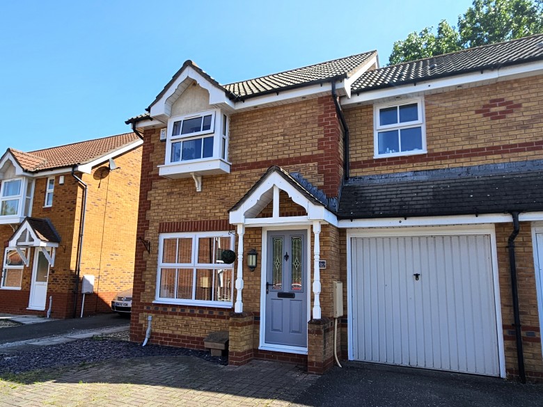 Click the photo for more details of Stag Way, Glastonbury, Somerset