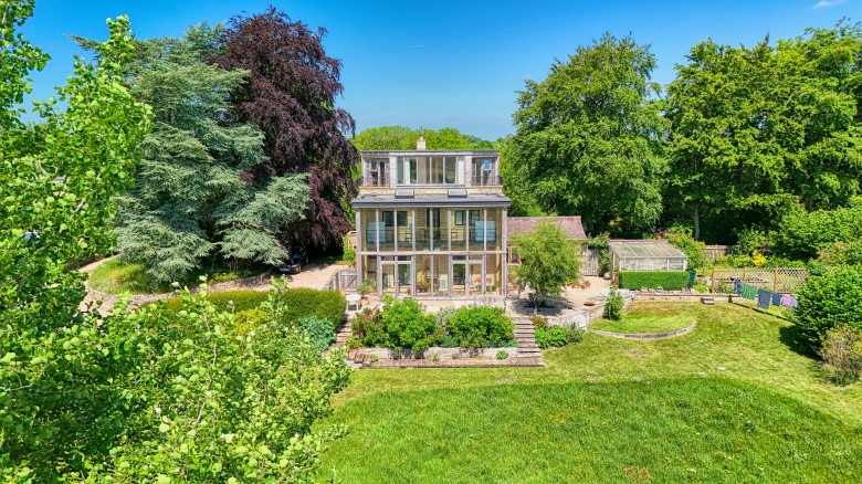 Click the photo for more details of Coleford, Radstock, Somerset