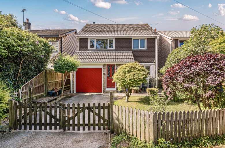 Click the photo for more details of Wide Lane Close, Brockenhurst, SO42