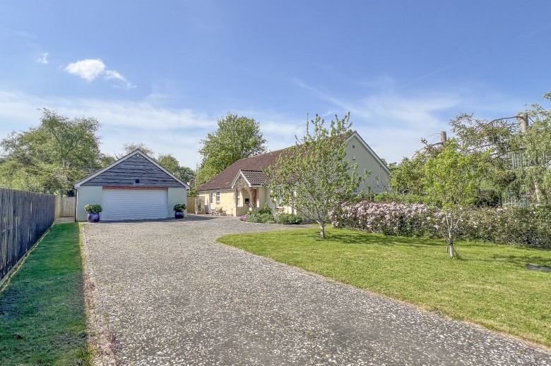 Click the photo for more details of Ham Lane, Compton Dundon, Somerset