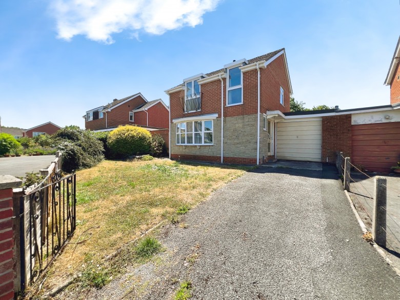 Click the photo for more details of Seeley Crescent, Street, Somerset