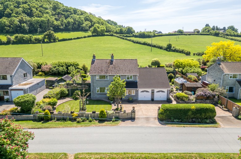 Click the photo for more details of Ham Lane, Compton Dundon, Somerset
