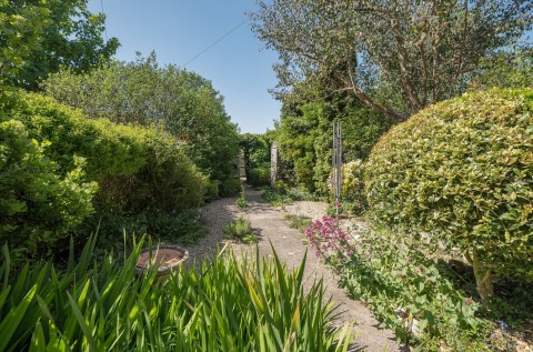 Click the photo for more details of Norbins Road, Glastonbury