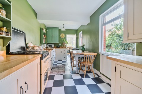 Click the photo for more details of Norbins Road, Glastonbury