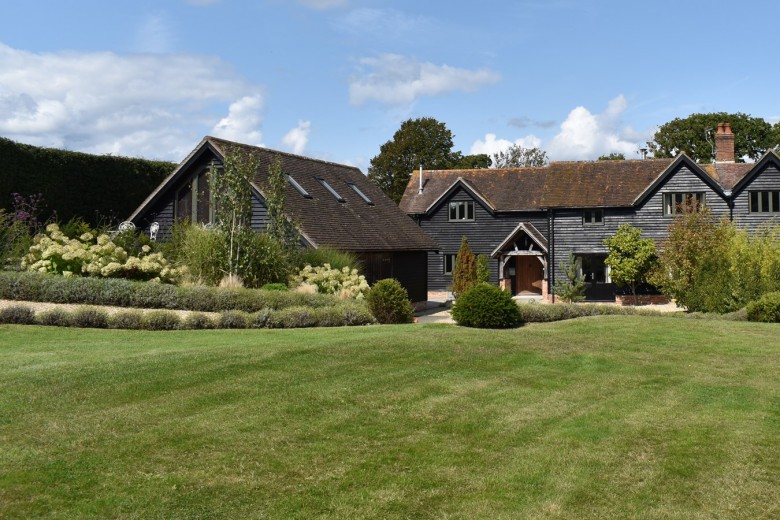 Click the photo for more details of Lymore Valley, Milford on Sea, Lymington, SO41
