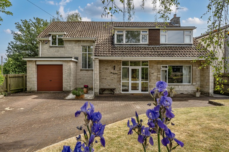 Click the photo for more details of Selwood Crescent, Frome, Somerset