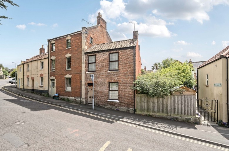 Click the photo for more details of Bove Town, Glastonbury, Somerset