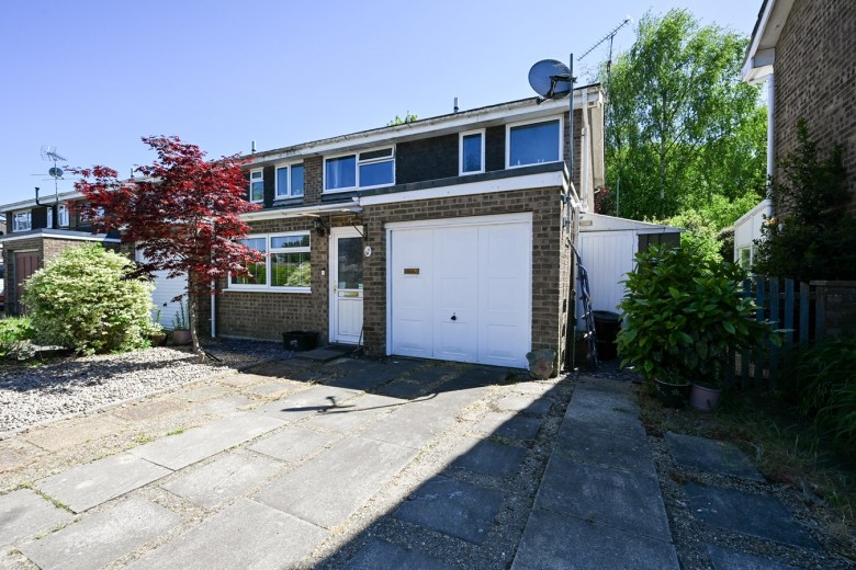 Click the photo for more details of Oaklands Close, Fordingbridge, SP6