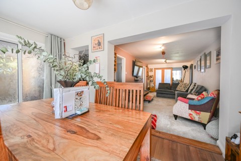 Click the photo for more details of Oaklands Close, Fordingbridge, SP6