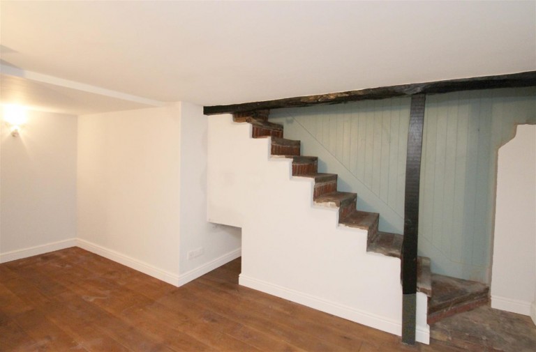 Images for Shirburn Street, WATLINGTON
