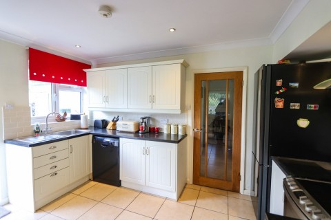 Click the photo for more details of Battle Hill, Battle, East Sussex