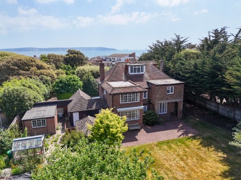 Click the photo for more details of Park Lane, Milford on Sea, Lymington, SO41