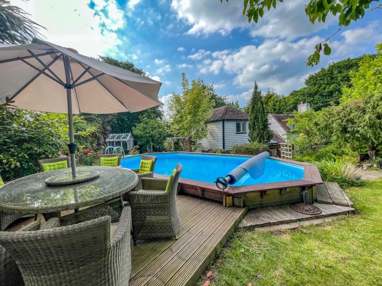 Click the photo for more details of Standard Hill, Ninfield, East Sussex