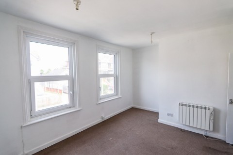 Click the photo for more details of Sedlescombe Road North, St Leonards-on-Sea, East Sussex