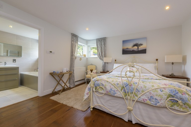 Images for Bove Town, Glastonbury, Somerset