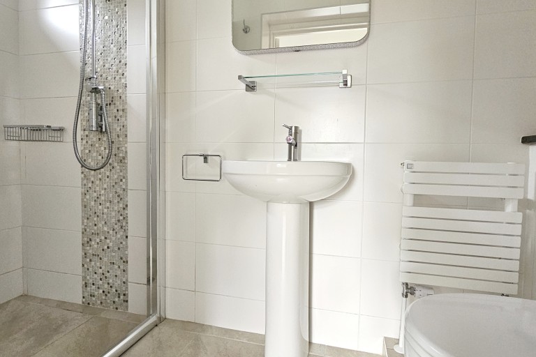 Images for Bove Town, Glastonbury, Somerset