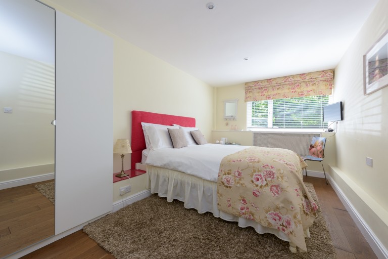 Images for Bove Town, Glastonbury, Somerset