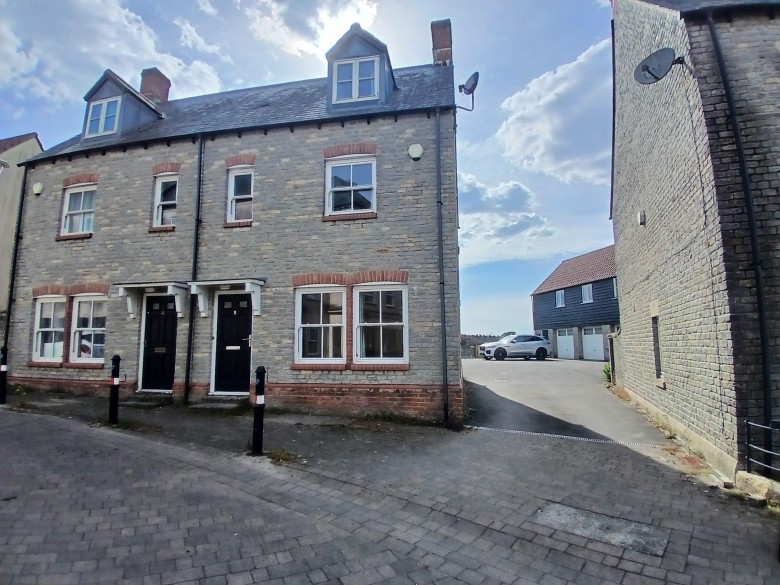 Click the photo for more details of Spencer Road, Shepton Mallet, Somerset