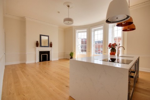 Click the photo for more details of High Street, Lymington, so41