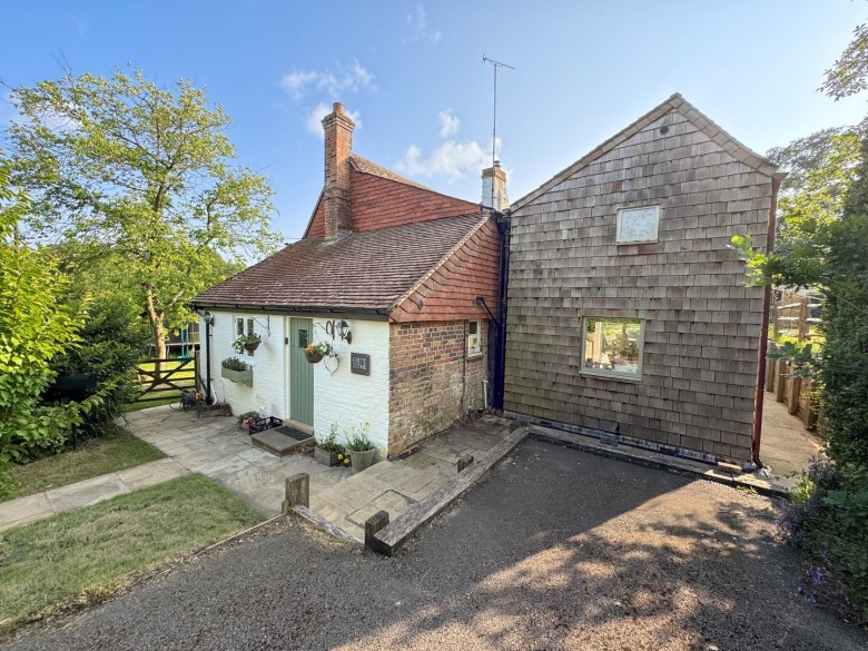 Click the photo for more details of Netherfield Hill, Battle, East Sussex