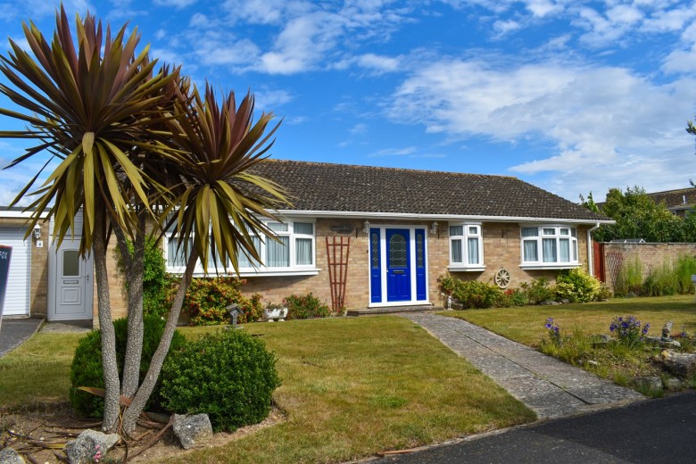 Click the photo for more details of Forest Way, Everton, Lymington, SO41